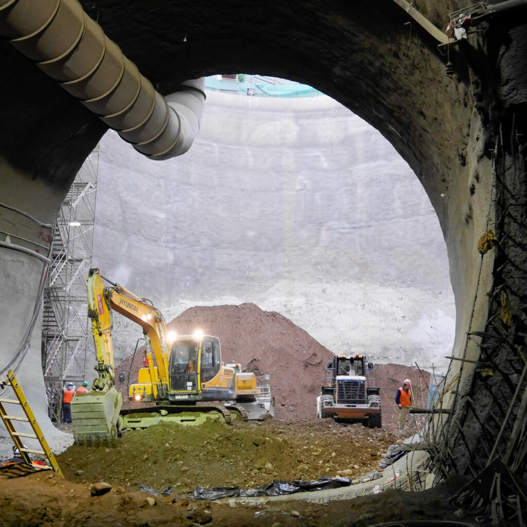 Túnel de la Línea 6 del Metro de Santiago, cuya ingeniería de detalle y supervisión de obra desarrolló GEOCONTROL